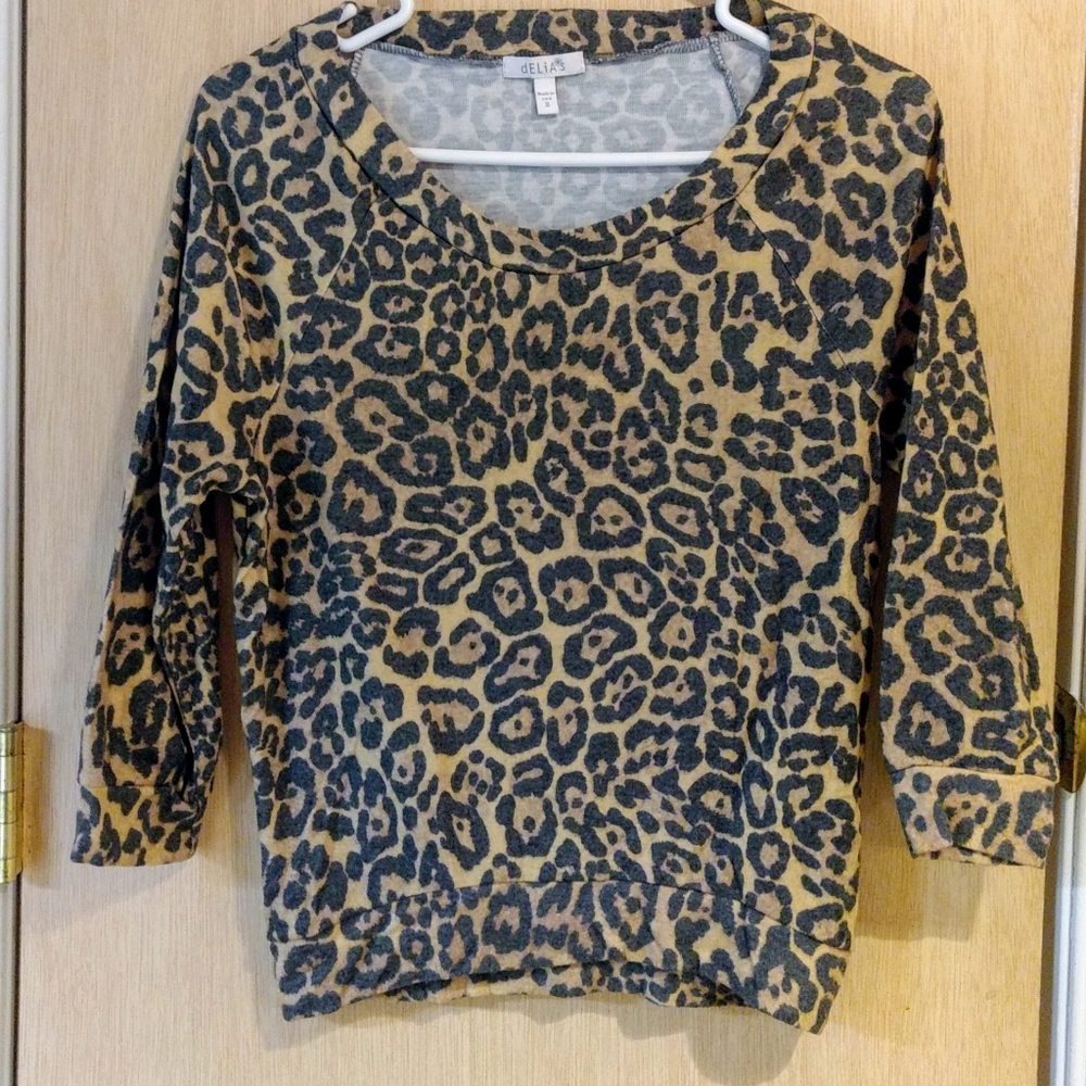 Women's Leopard Print Top